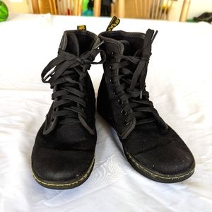 Doc Martens Black Shoreditch Canvas Boot
